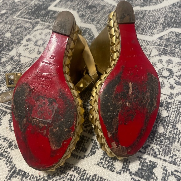 Louboutin Espadrilles. AUTHENTIC - Picture 2 of 4